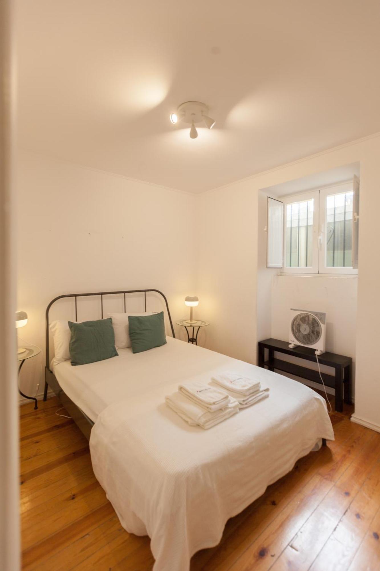 Flh - Central Flat In Bairro Alto Lisbon Exterior photo